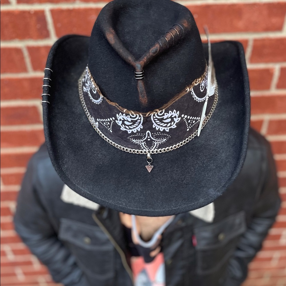 Hat men’s medium